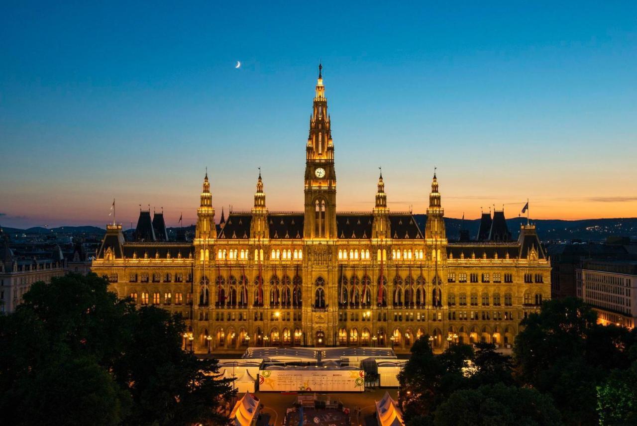 Family Deluxe A Stone Throw From The City Centre And Danube Вена Экстерьер фото